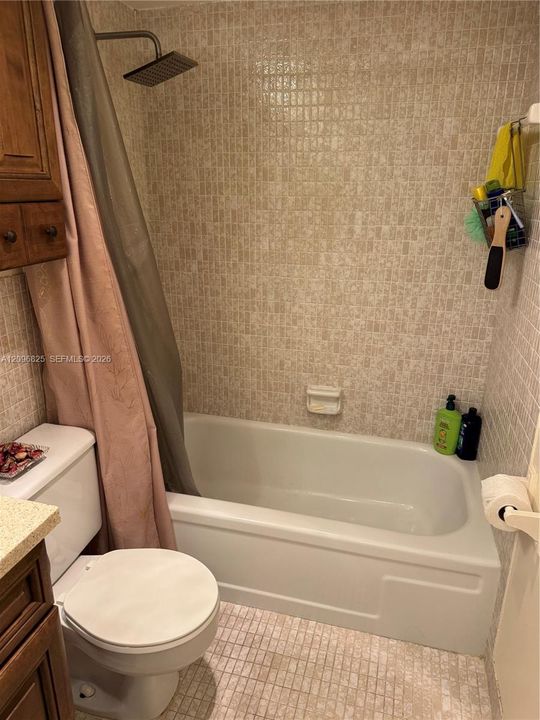 For Sale: $295,000 (2 beds, 2 baths, 1027 Square Feet)