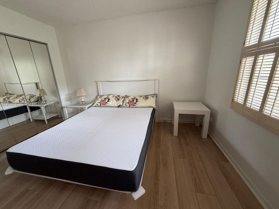 В аренду: $1,750 (2 спален, 2 ванн, 1156 Квадратных фут)