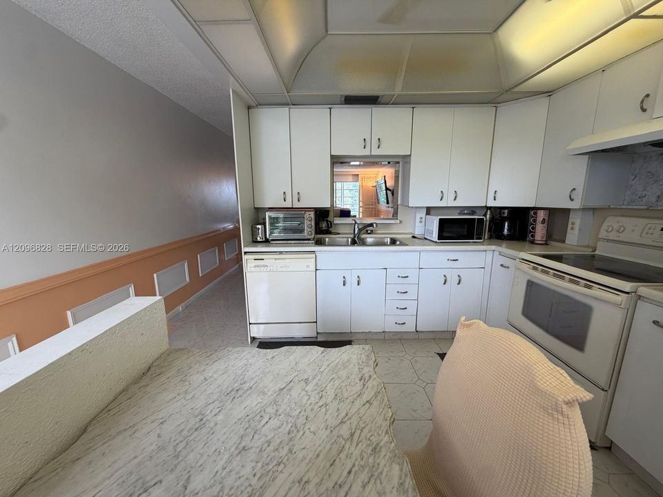 В аренду: $1,750 (2 спален, 2 ванн, 1156 Квадратных фут)