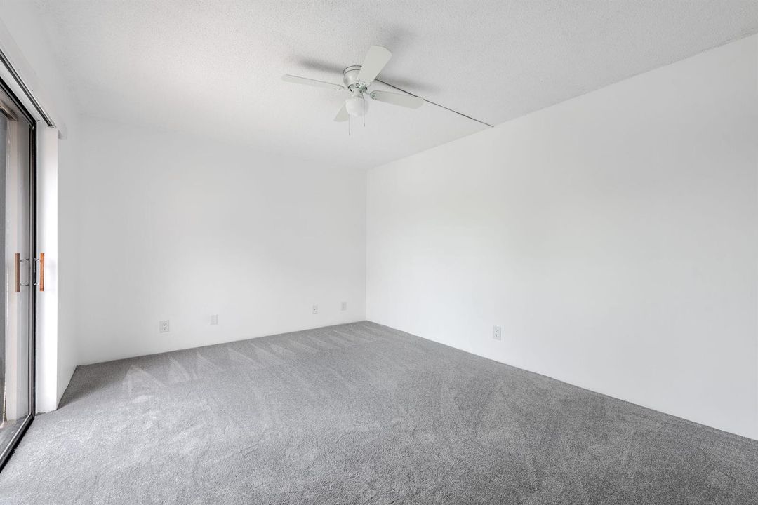 124LakeArborDrPalmSprings-19