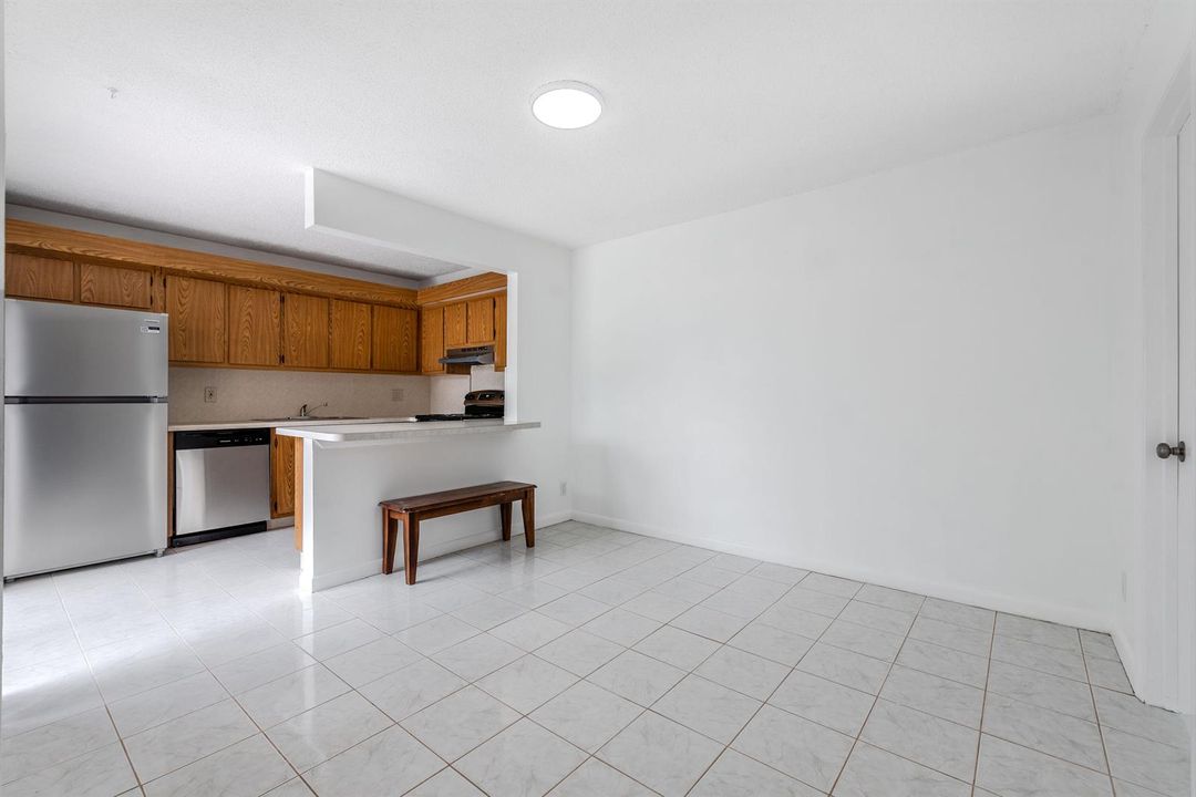 124LakeArborDrPalmSprings-9