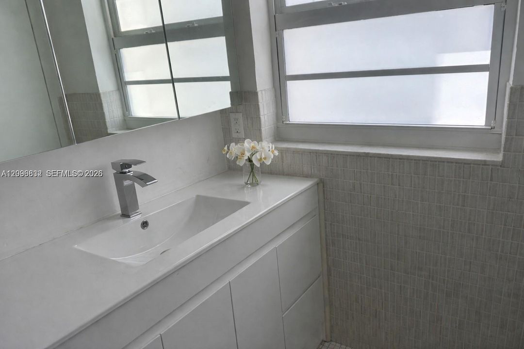 For Sale: $650,000 (2 beds, 2 baths, 1510 Square Feet)