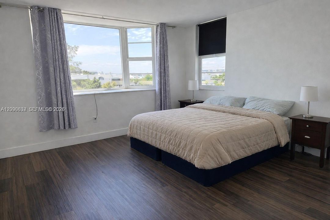 For Sale: $650,000 (2 beds, 2 baths, 1510 Square Feet)