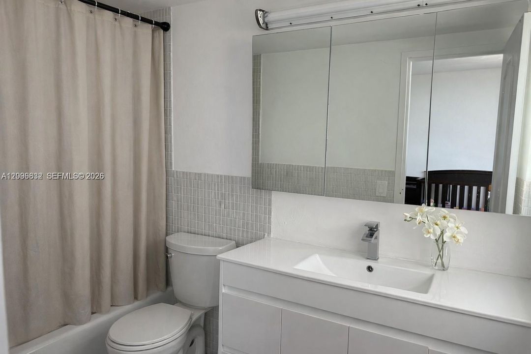 For Sale: $650,000 (2 beds, 2 baths, 1510 Square Feet)