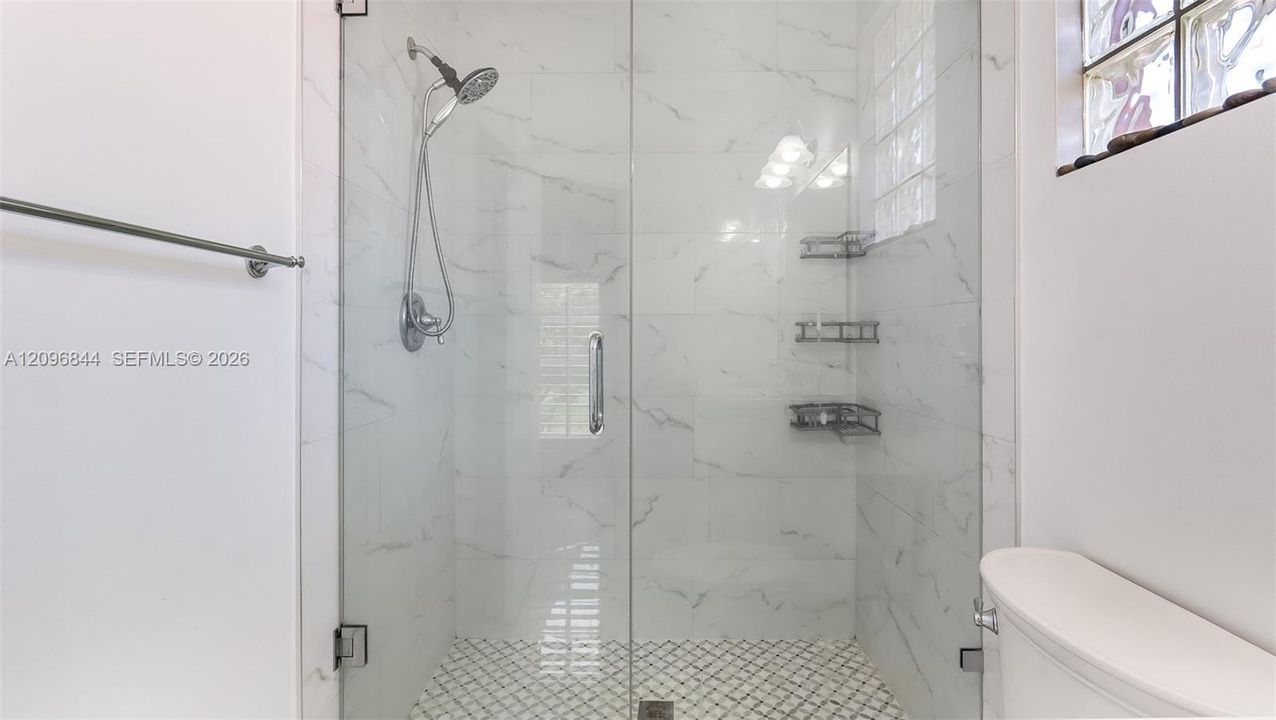 En Venta: $370,000 (3 camas, 2 baños, 1522 Pies cuadrados)