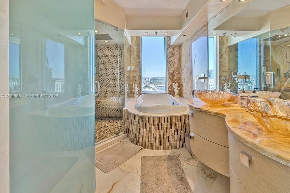 For Rent: $5,999 (2 beds, 2 baths, 1423 Square Feet)
