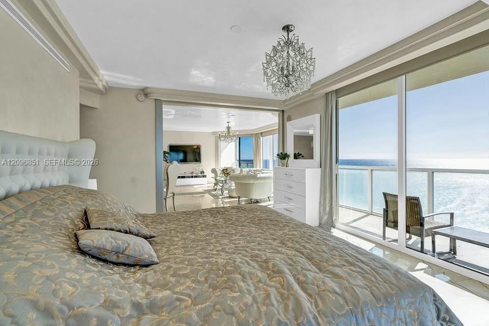 For Rent: $5,999 (2 beds, 2 baths, 1423 Square Feet)