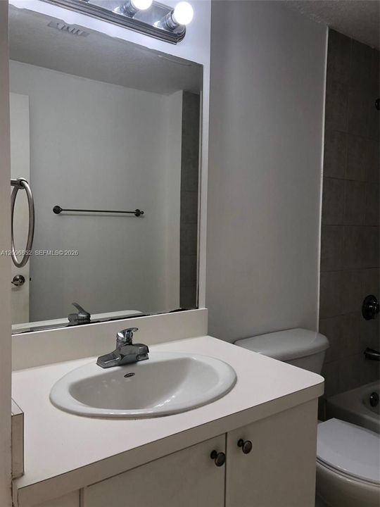 For Rent: $1,900 (1 beds, 1 baths, 486 Square Feet)