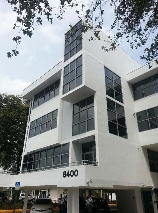 EXTERIOR 2