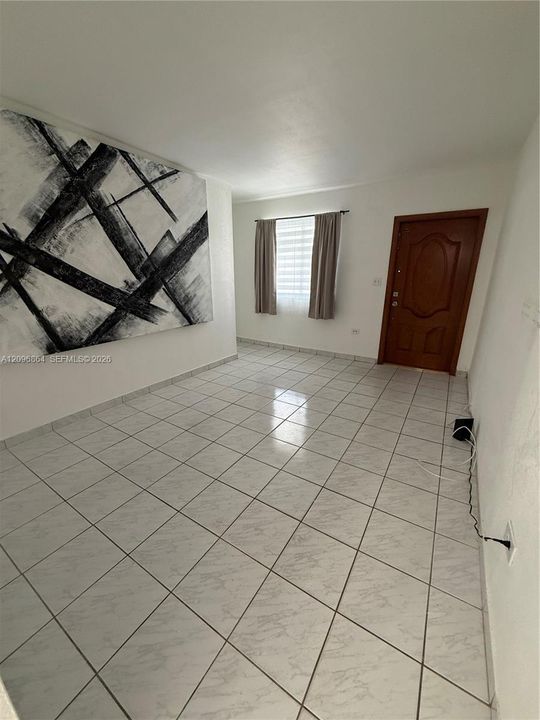 For Rent: $3,000 (2 beds, 2 baths, 1377 Square Feet)
