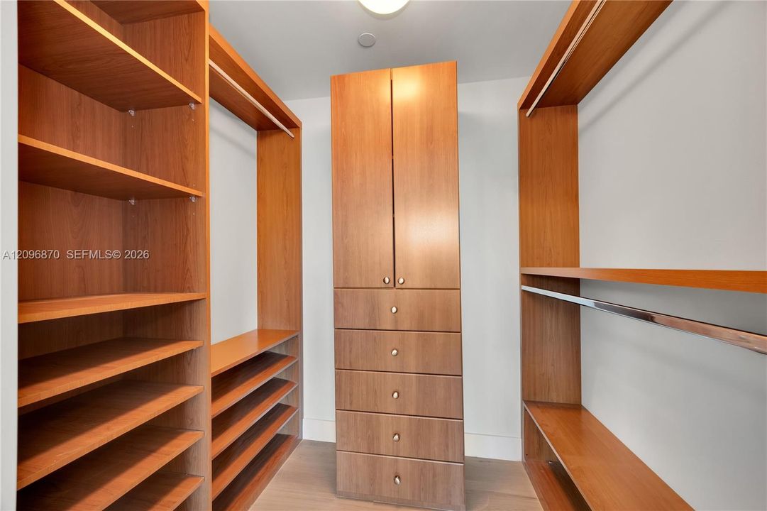 For Rent: $12,995 (2 beds, 2 baths, 1595 Square Feet)