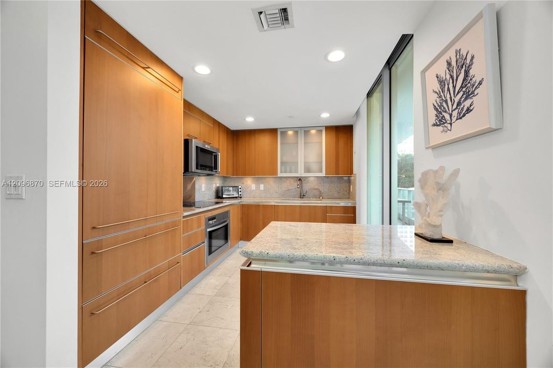 For Rent: $12,995 (2 beds, 2 baths, 1595 Square Feet)
