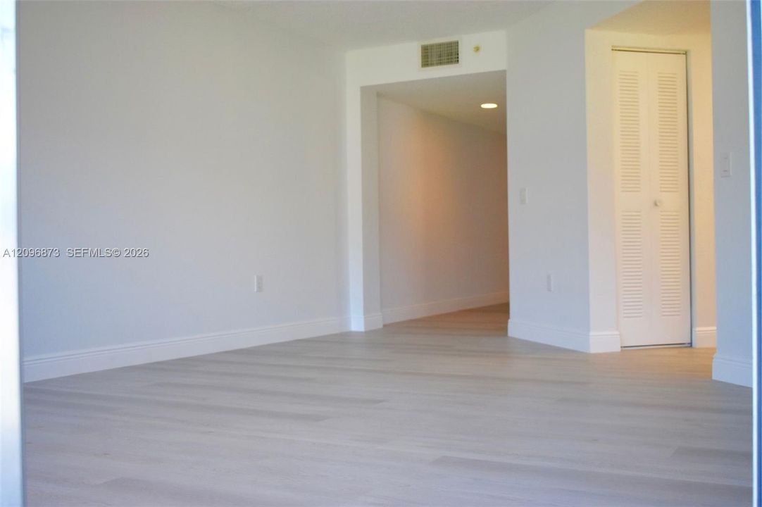 En Venta: $190,000 (1 camas, 1 baños, 1056 Pies cuadrados)