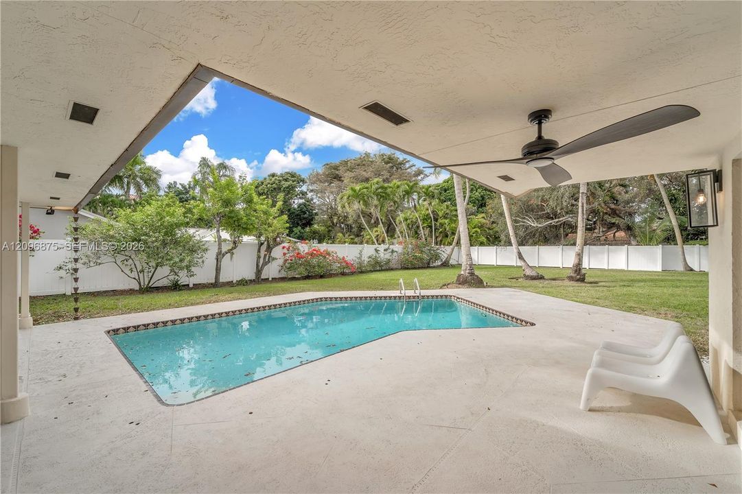 For Sale: $2,750,000 (5 beds, 3 baths, 2754 Square Feet)