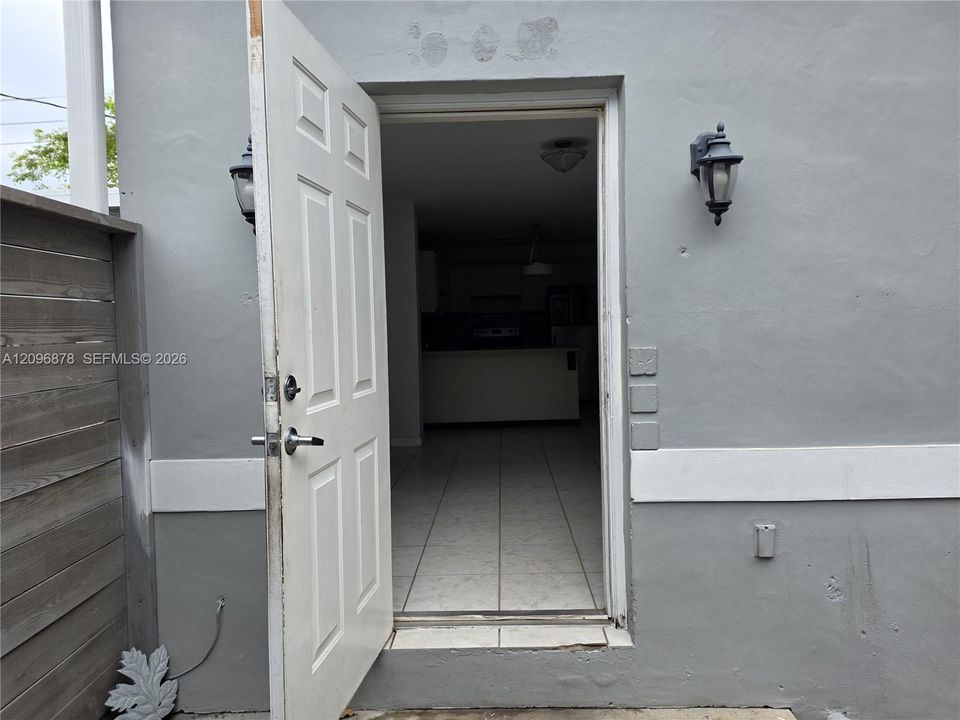 For Sale: $759,000 (5 beds, 4 baths, 2240 Square Feet)