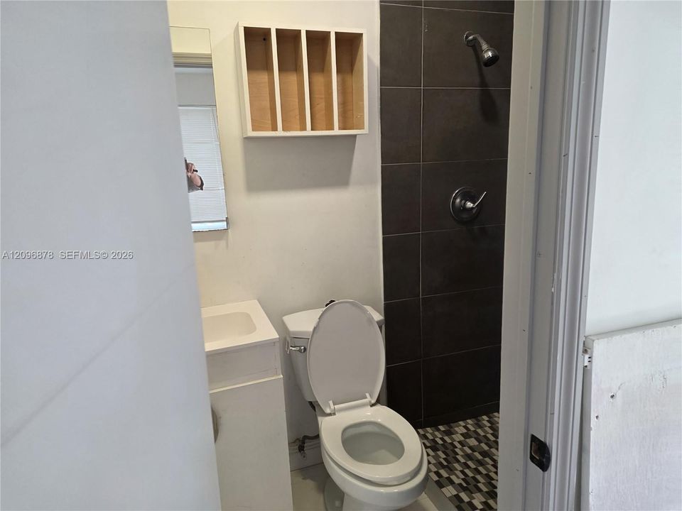 For Sale: $759,000 (5 beds, 4 baths, 2240 Square Feet)