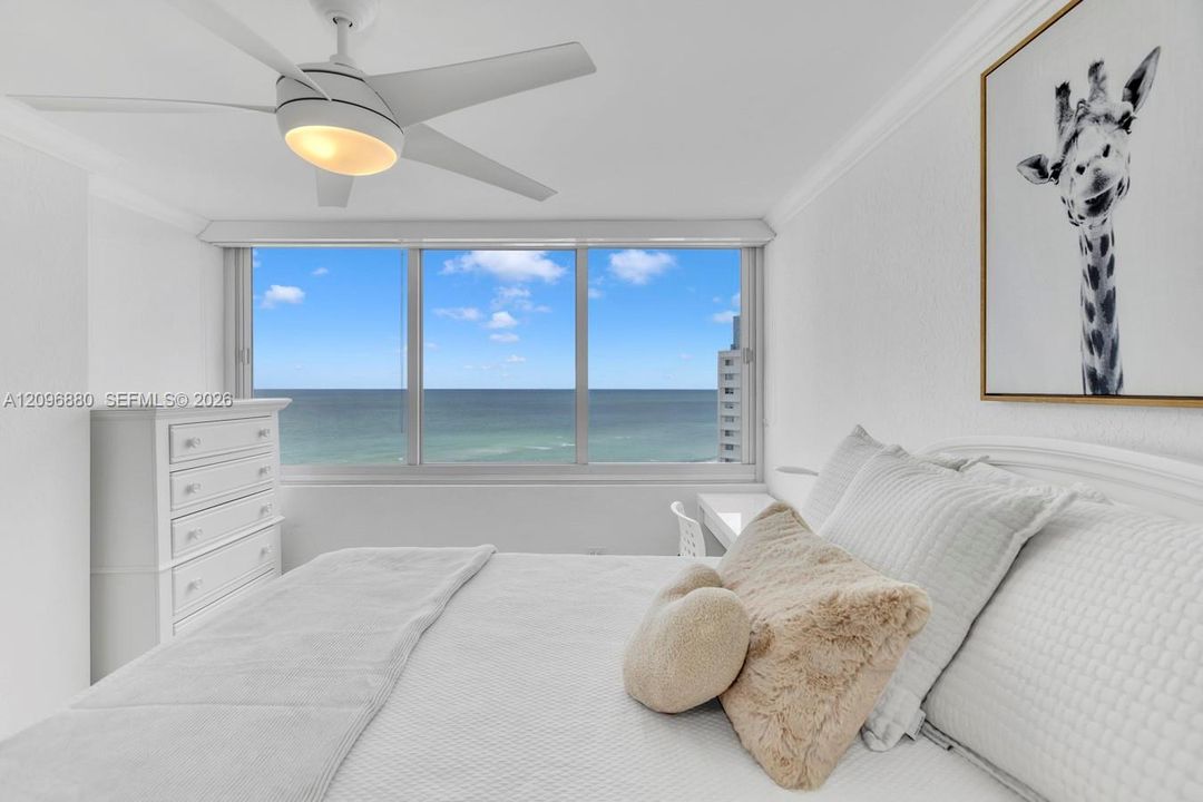 For Sale: $788,000 (2 beds, 2 baths, 1455 Square Feet)