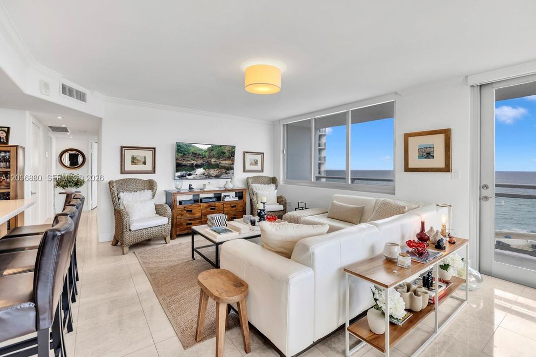 For Sale: $788,000 (2 beds, 2 baths, 1455 Square Feet)