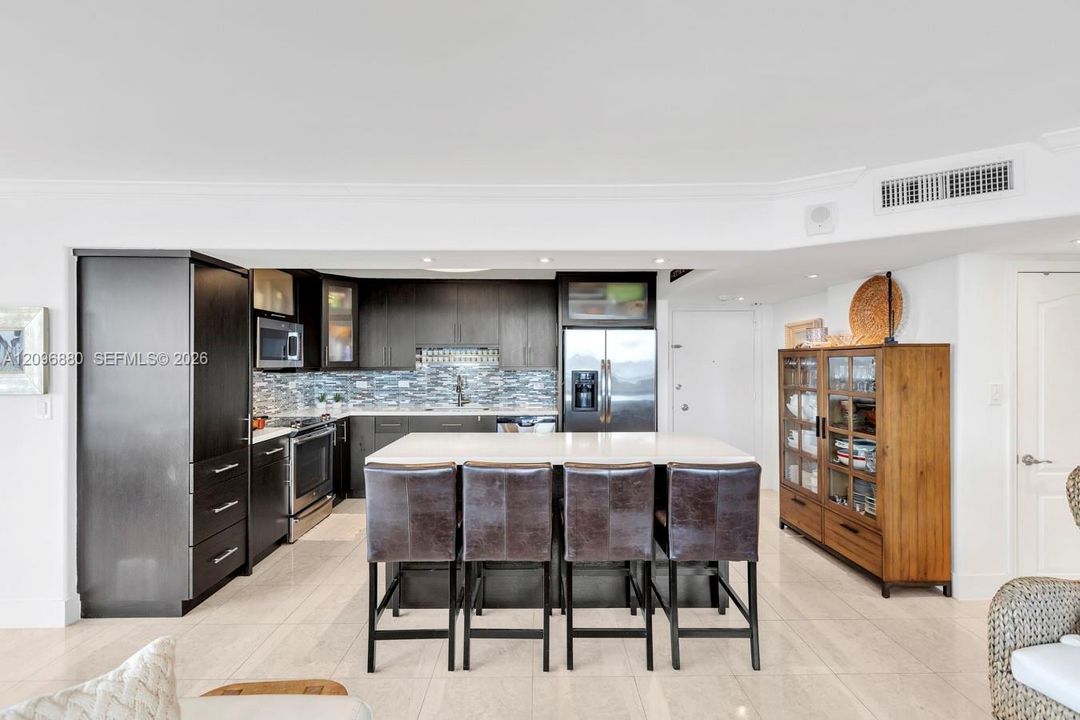 For Sale: $788,000 (2 beds, 2 baths, 1455 Square Feet)