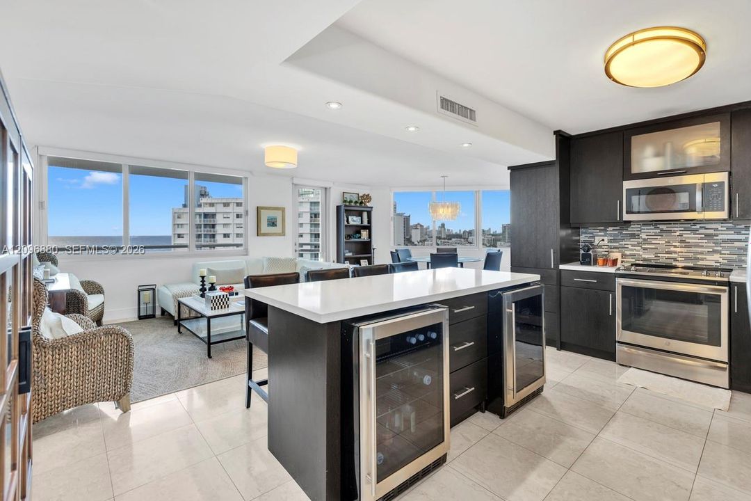 For Sale: $788,000 (2 beds, 2 baths, 1455 Square Feet)