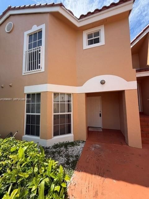 For Sale: $360,000 (2 beds, 2 baths, 1376 Square Feet)