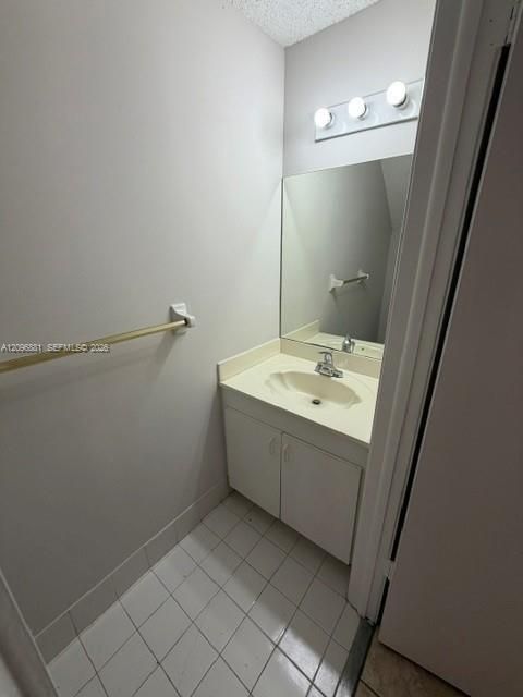 For Sale: $360,000 (2 beds, 2 baths, 1376 Square Feet)
