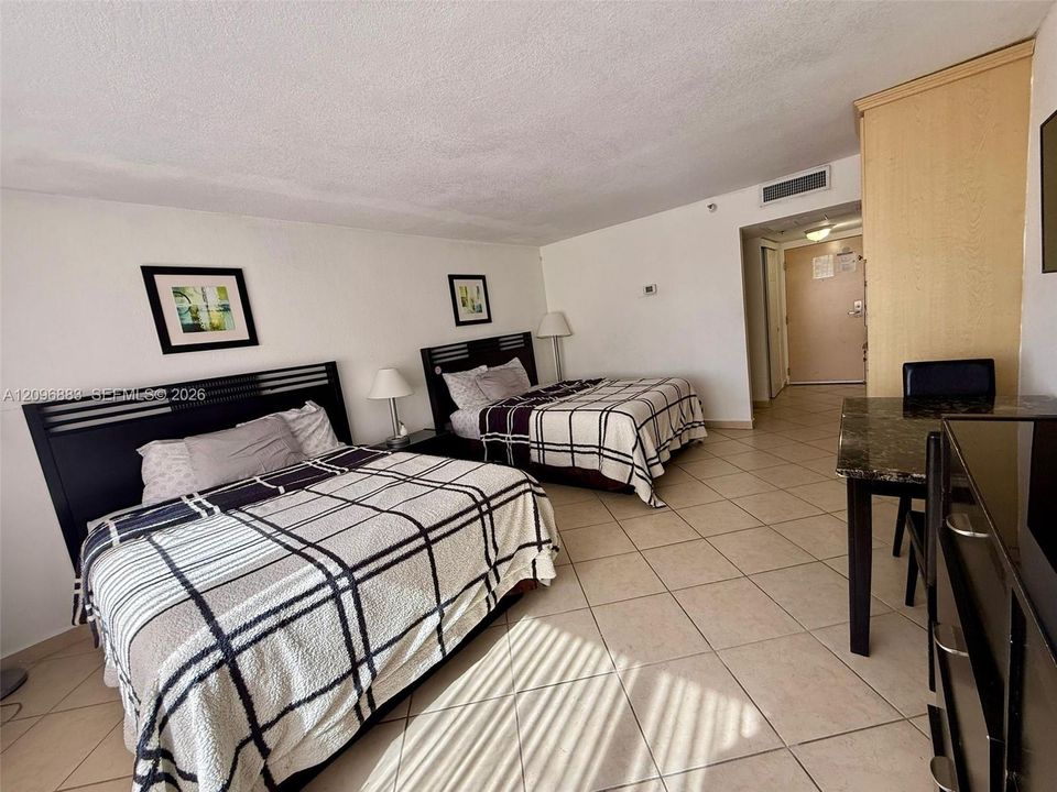 For Sale: $99,000 (0 beds, 1 baths, 360 Square Feet)