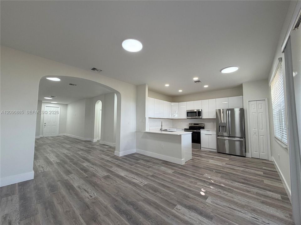 En Renta: $3,450 (4 camas, 2 baños, 1826 Pies cuadrados)