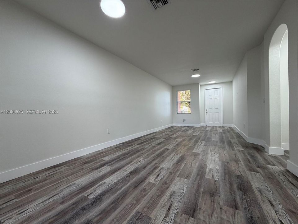 En Renta: $3,450 (4 camas, 2 baños, 1826 Pies cuadrados)