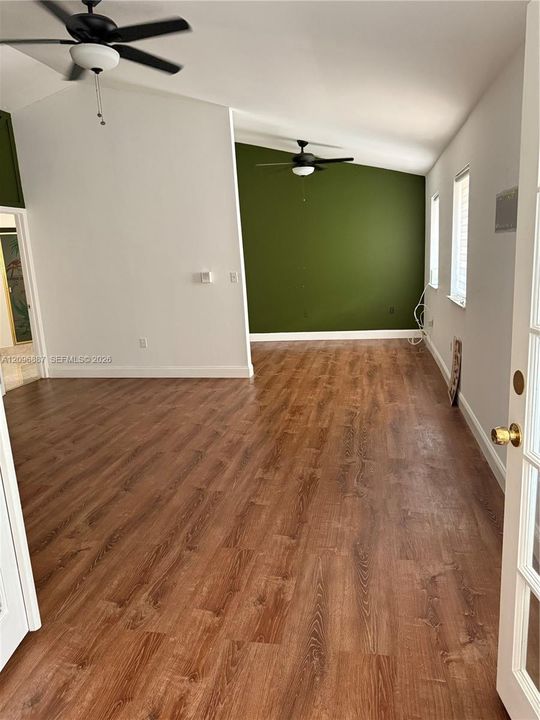 For Sale: $386,000 (2 beds, 2 baths, 2040 Square Feet)