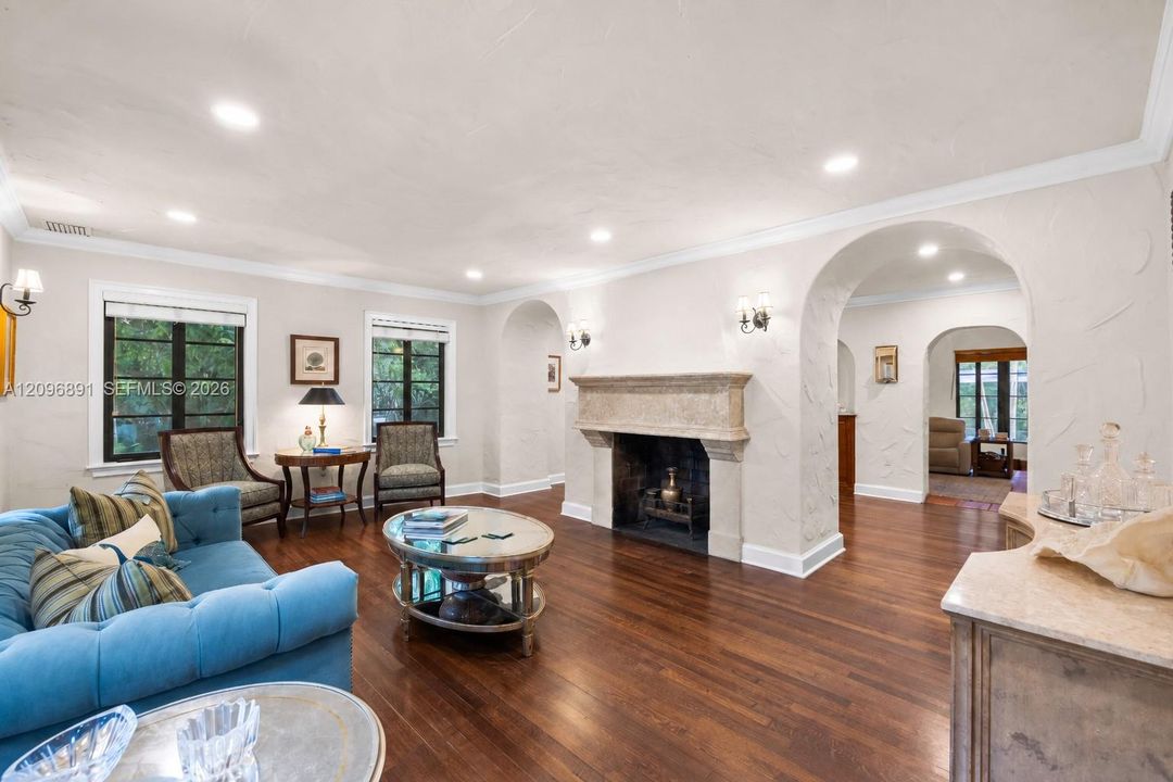 For Sale: $4,200,000 (5 beds, 4 baths, 3386 Square Feet)