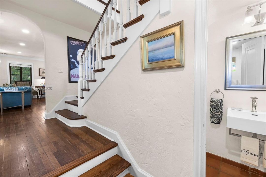 For Sale: $4,200,000 (5 beds, 4 baths, 3386 Square Feet)