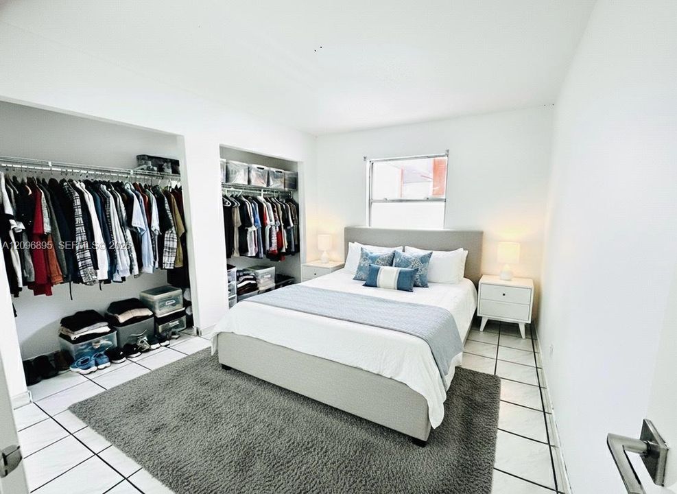 For Rent: $2,750 (3 beds, 2 baths, 1300 Square Feet)