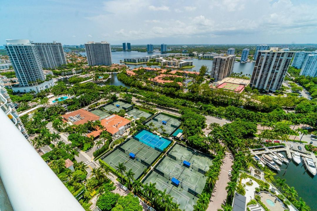 На продажу: $749,999 (1 спален, 1 ванн, 1235 Квадратных фут)