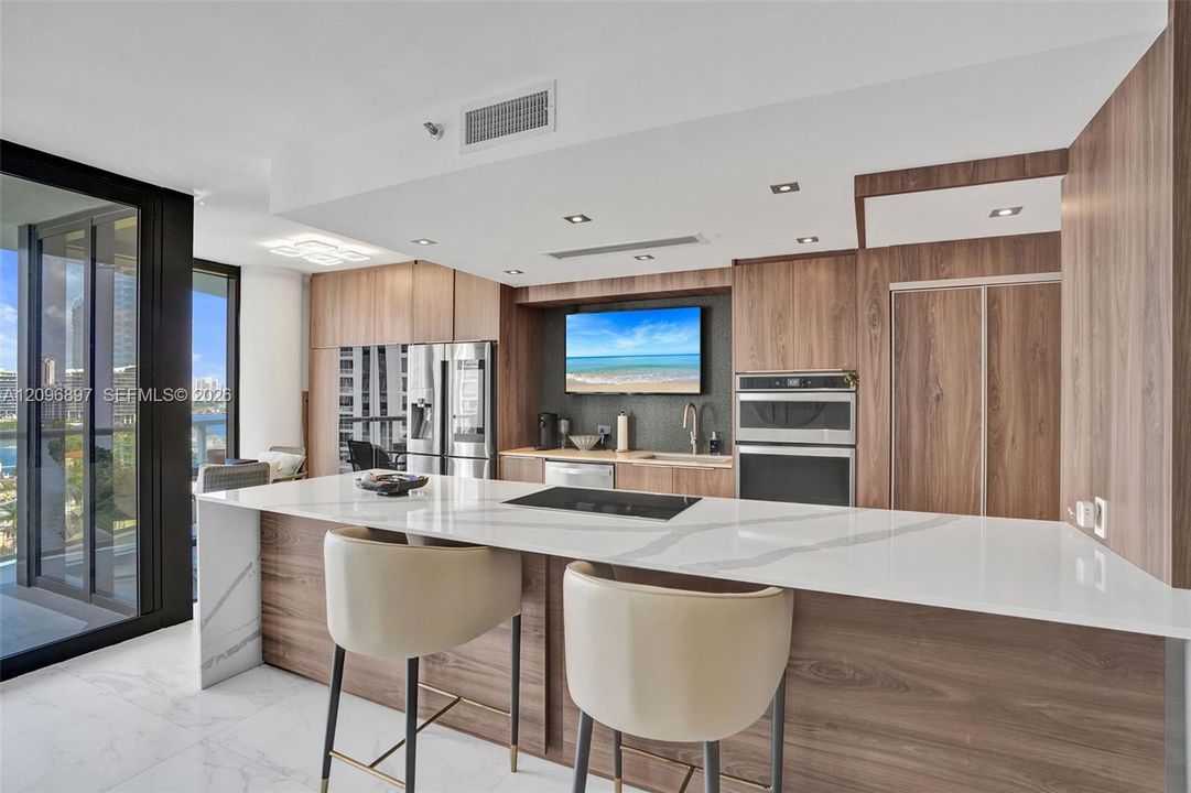 На продажу: $749,999 (1 спален, 1 ванн, 1235 Квадратных фут)