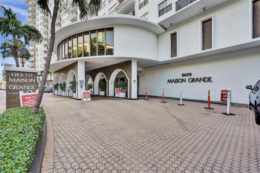 En Venta: $699,000 (3 camas, 2 baños, 1290 Pies cuadrados)
