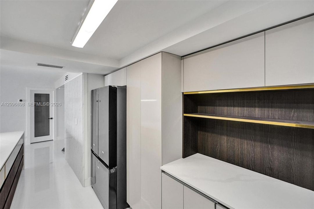 En Venta: $699,000 (3 camas, 2 baños, 1290 Pies cuadrados)