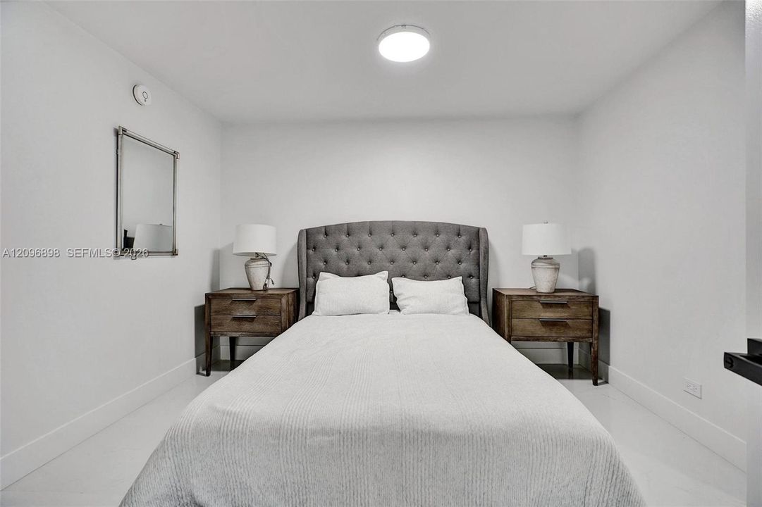 En Venta: $699,000 (3 camas, 2 baños, 1290 Pies cuadrados)