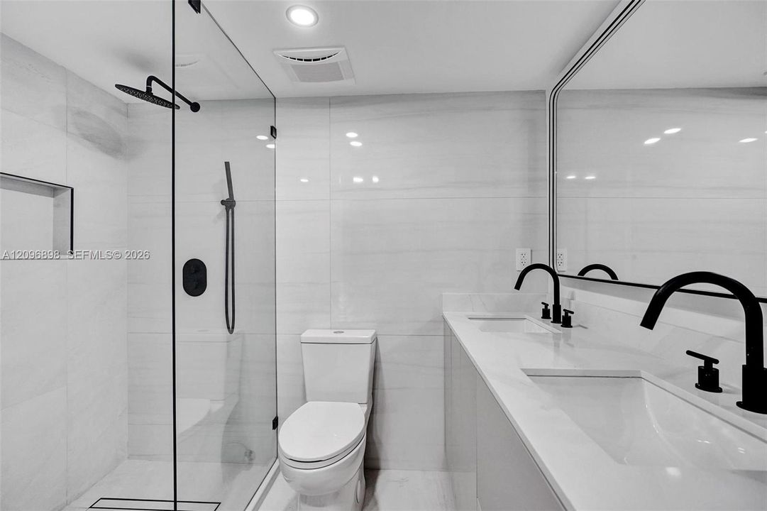 En Venta: $699,000 (3 camas, 2 baños, 1290 Pies cuadrados)