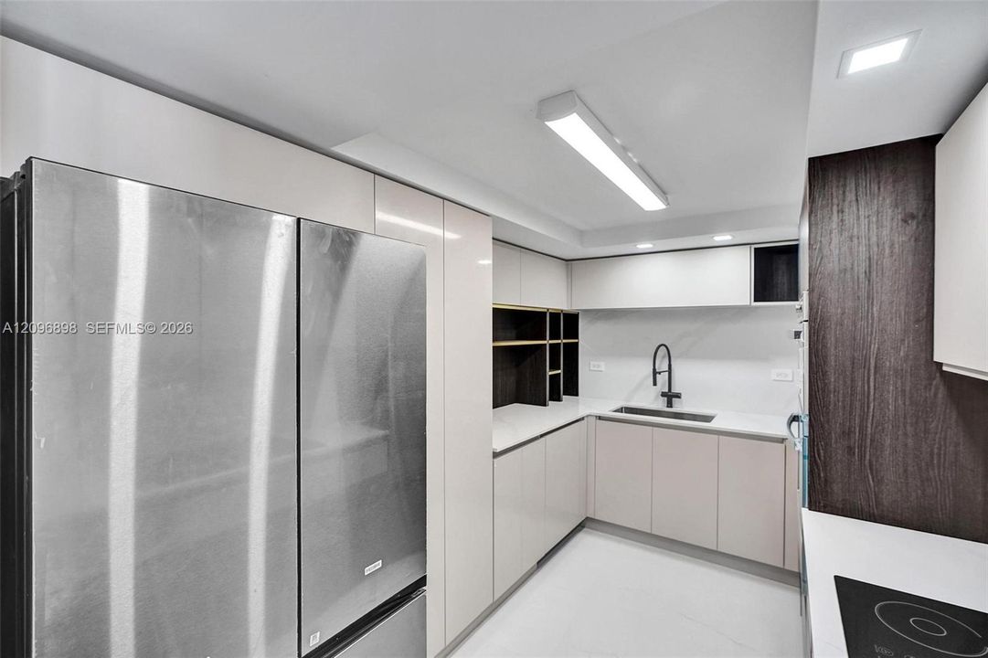 En Venta: $699,000 (3 camas, 2 baños, 1290 Pies cuadrados)