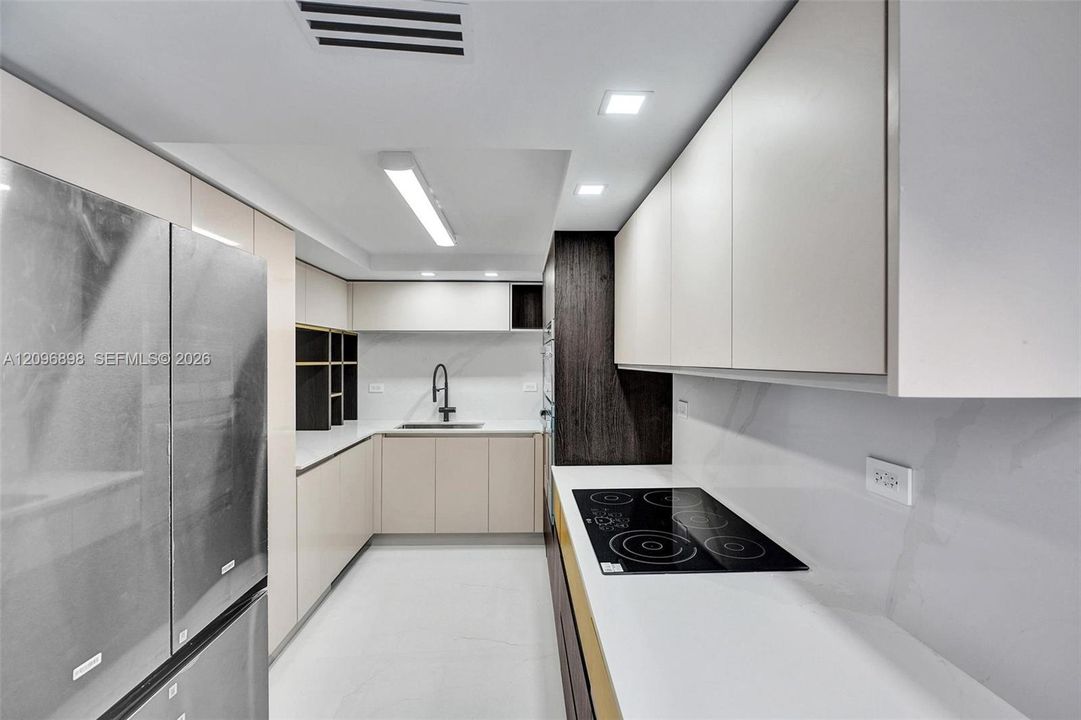 En Venta: $699,000 (3 camas, 2 baños, 1290 Pies cuadrados)