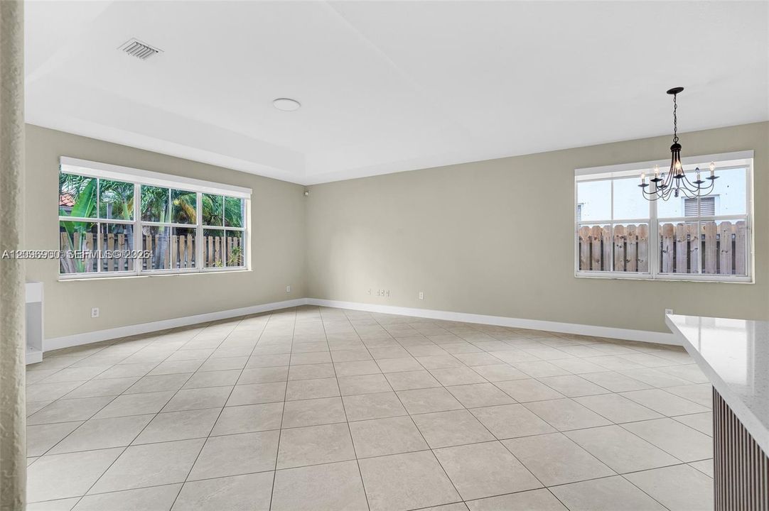 For Rent: $4,800 (3 beds, 2 baths, 2549 Square Feet)