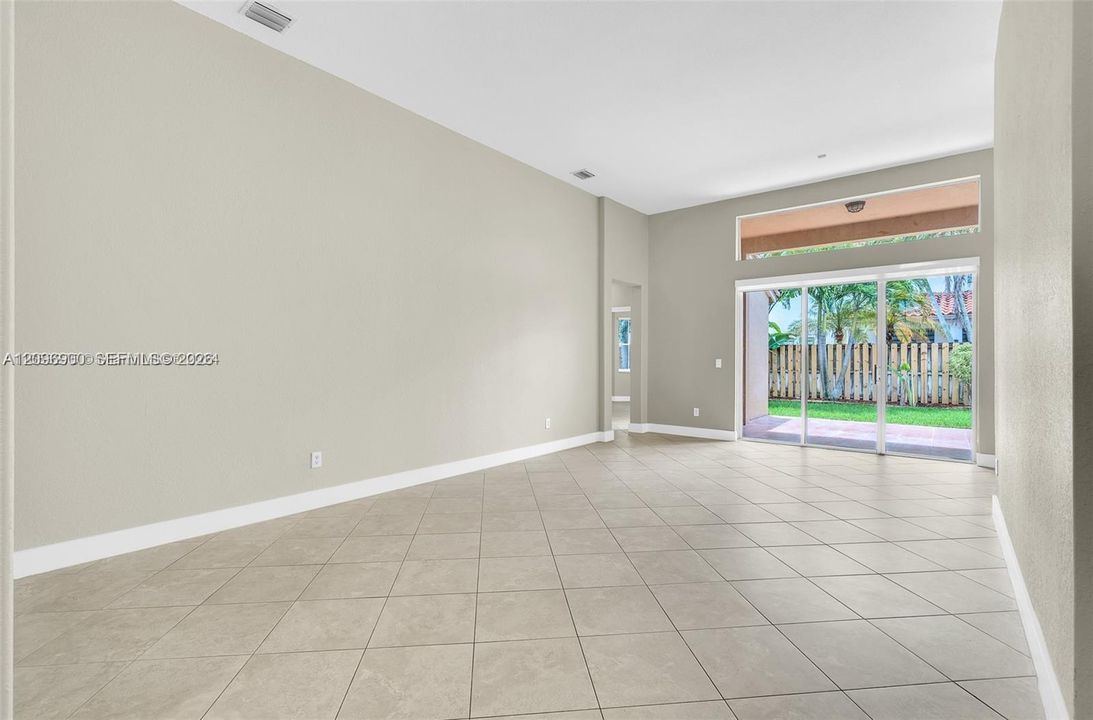 For Rent: $4,800 (3 beds, 2 baths, 2549 Square Feet)