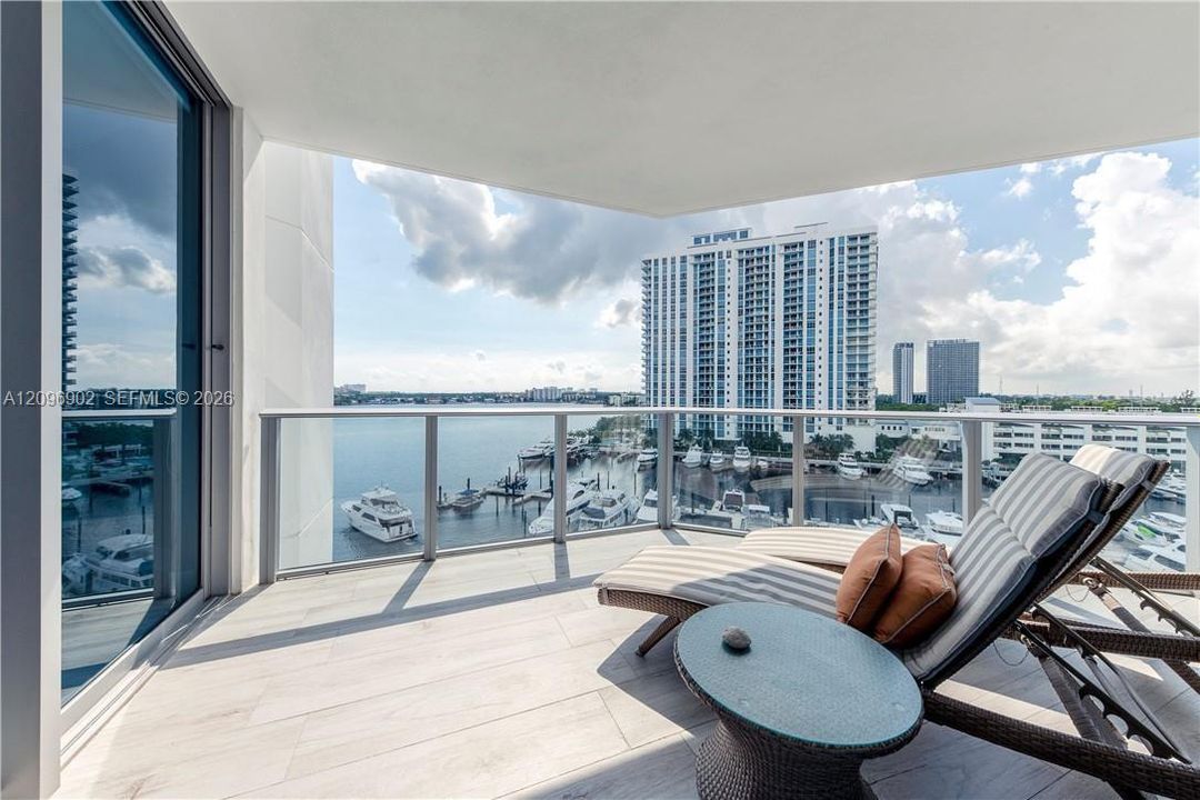 For Rent: $6,200 (2 beds, 2 baths, 1670 Square Feet)