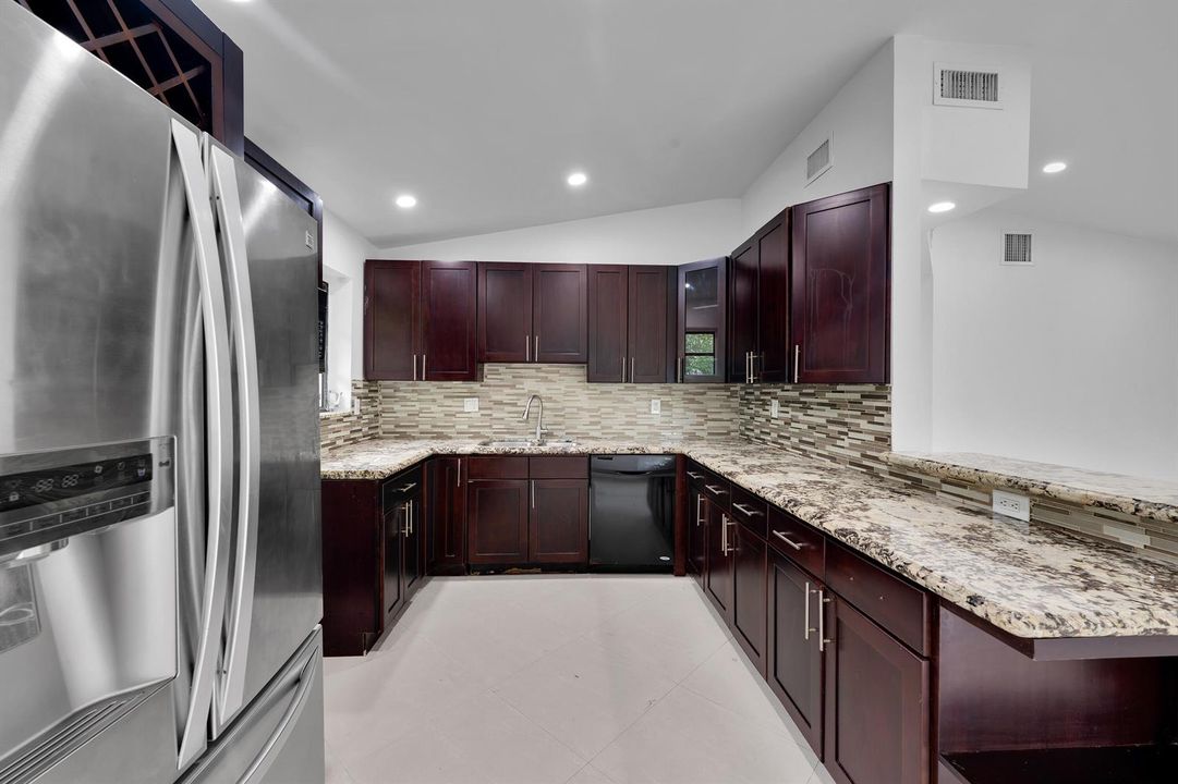 17551 NE 5th Ave North Miami 00018