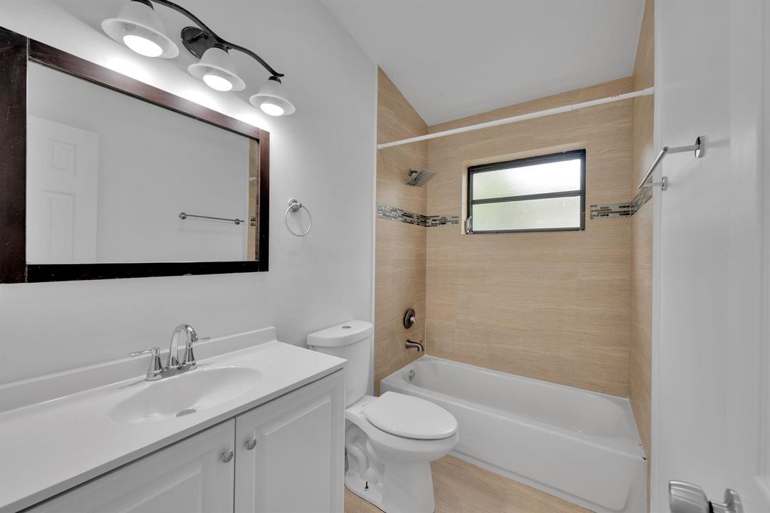 17551 NE 5th Ave North Miami 00031