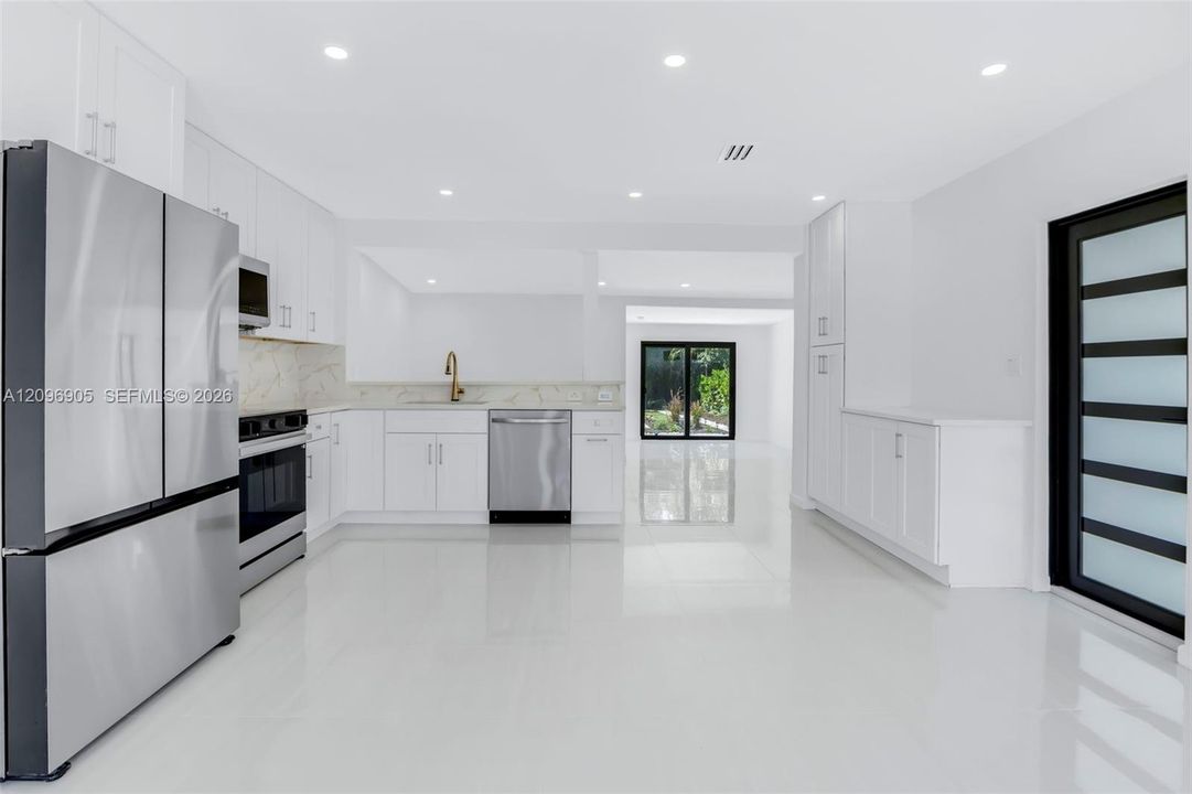 : $880,000 (3 beds, 2 baths, 1464 Square Feet)