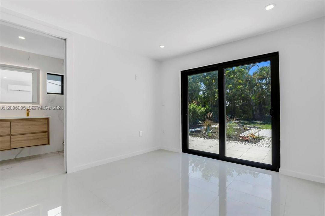 : $880,000 (3 beds, 2 baths, 1464 Square Feet)