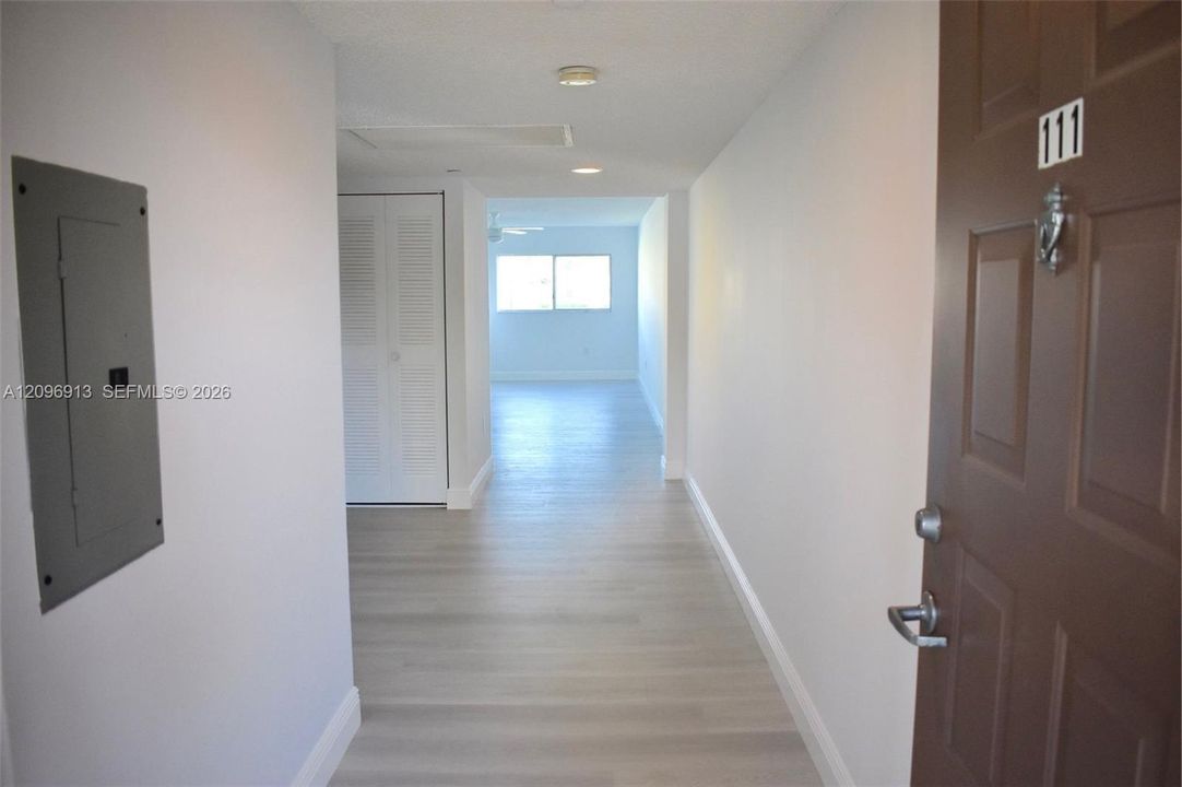 В аренду: $1,980 (1 спален, 1 ванн, 1056 Квадратных фут)