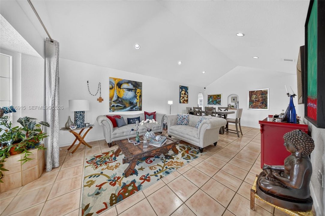 For Sale: $680,000 (3 beds, 2 baths, 1574 Square Feet)